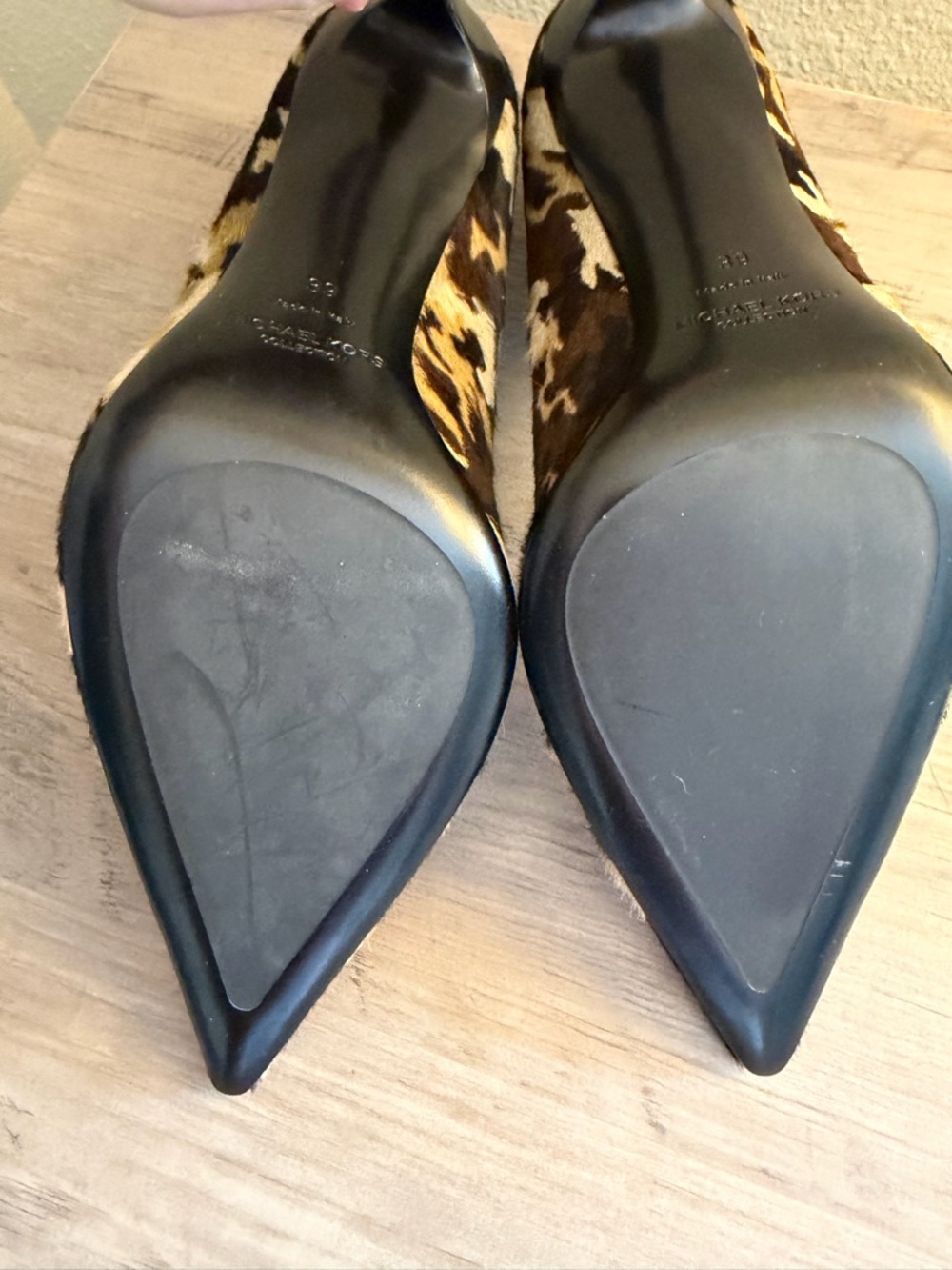 Michael Kors Calf Hair Camo Print Pointed Toe Stiletto Pumps!  New without tags! - Picture 6 of 7